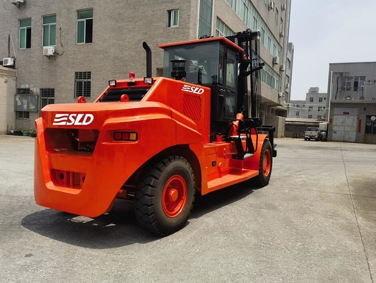 FD160 16T Heavy Load Forklift With Tilt Angle Adjustable From 45-90 Degrees