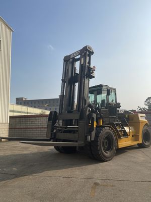 3600mm Wheelbase Heavy Lift Forklift Featuring CUMMINS Engine 2.2 Meters Overall Width Ideal for Heavy Duty Applications