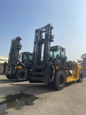 Solid Pneumatic Tiretype Heavy Lift Forklift Providing 3600mm Wheelbase and 42000kgs Service Weight Optimized for Industrial