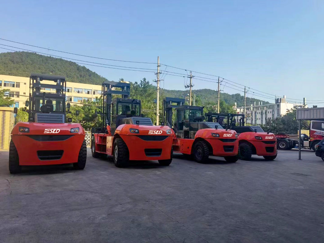 30 Ton 32 Tons Container Forklift With Cummins Engine Kessler Drive