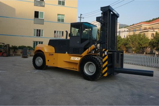 4000mm Mast Giant FD300 30 Ton Heavy Lift Forklift Truck Equipment