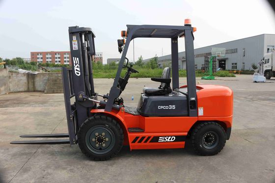 Hydraulic Diesel Forklift Truck Rated Capacity 3500Kgs With OPS / ORS Seat