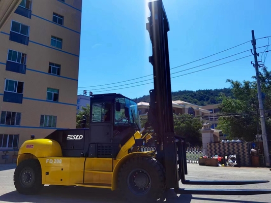 20 Tons Diesel Forklift FD200 Rated Load 20000kgs High Mast Lifitng Height 8000mm